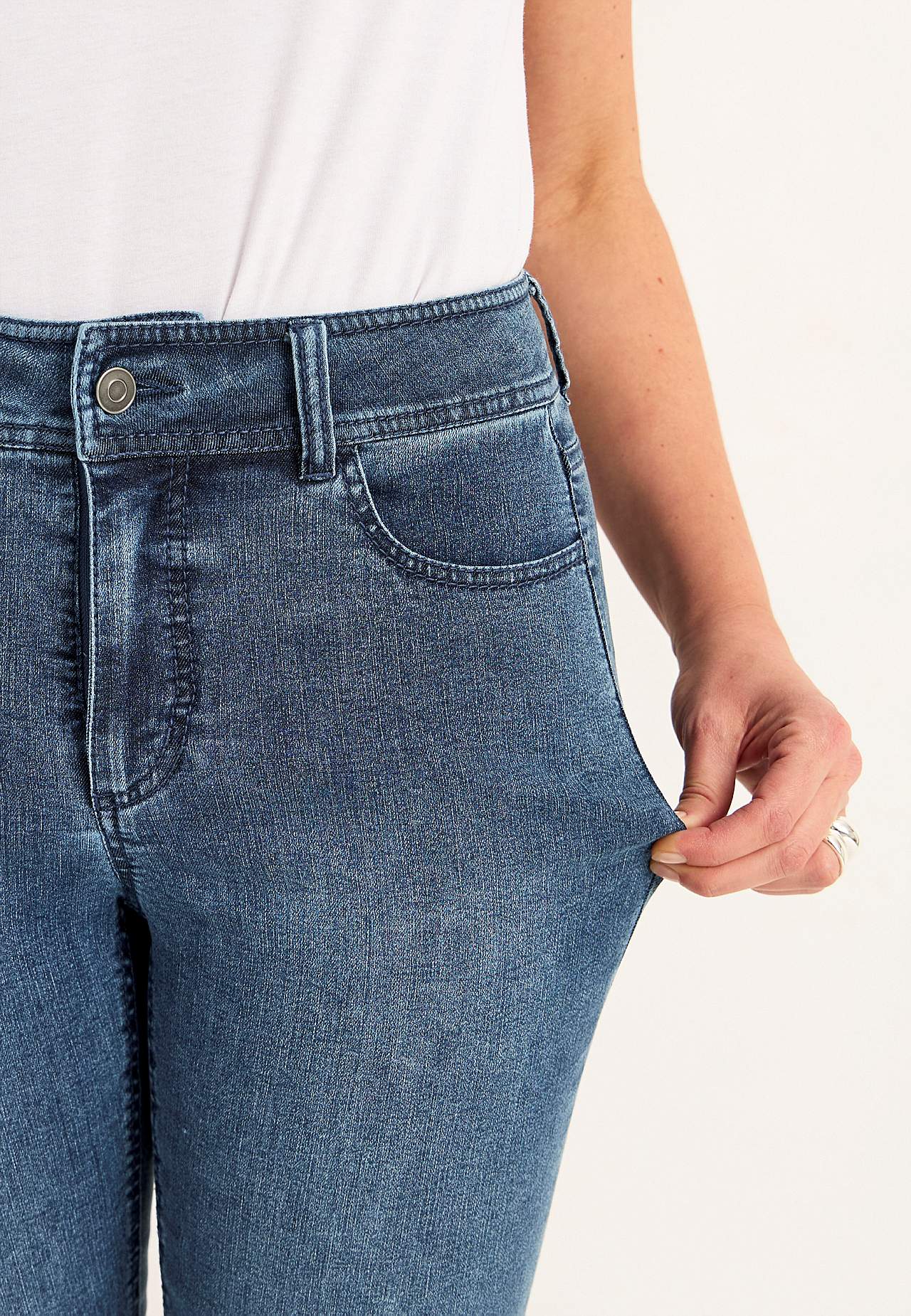 Superstretch cropped jeans Sara