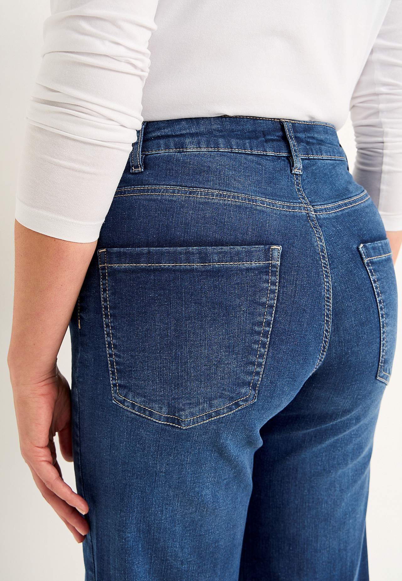 Wijde en lange spijkerbroek met hoog taille