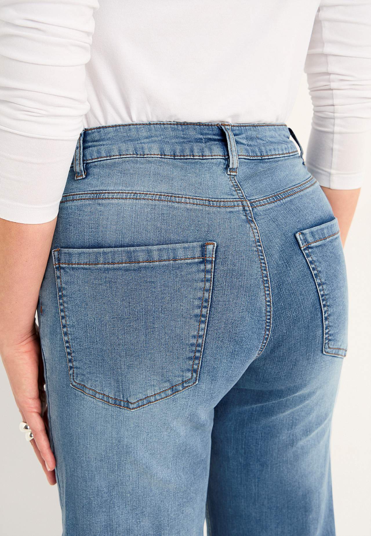 Wijde en lange spijkerbroek met hoog taille