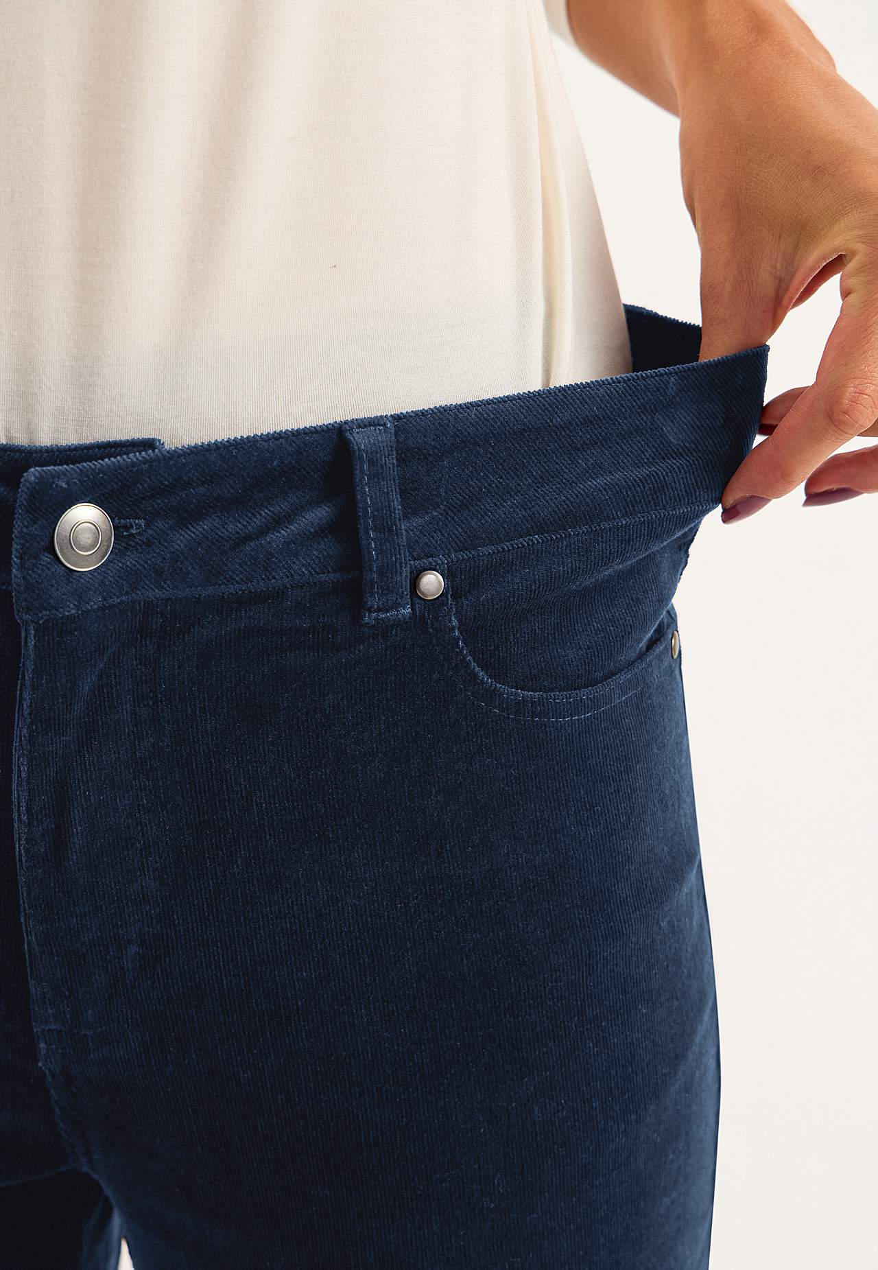 Elastische ribfluwelen broek met rechte benen