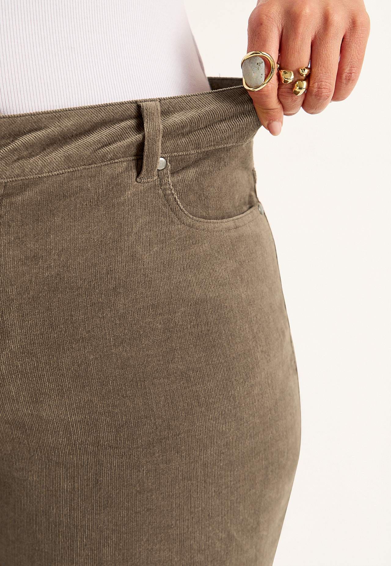 Elastische ribfluwelen broek met rechte benen