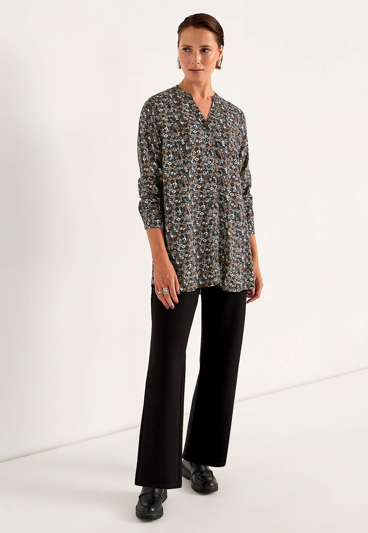 Gevlochten tuniek met knoppen