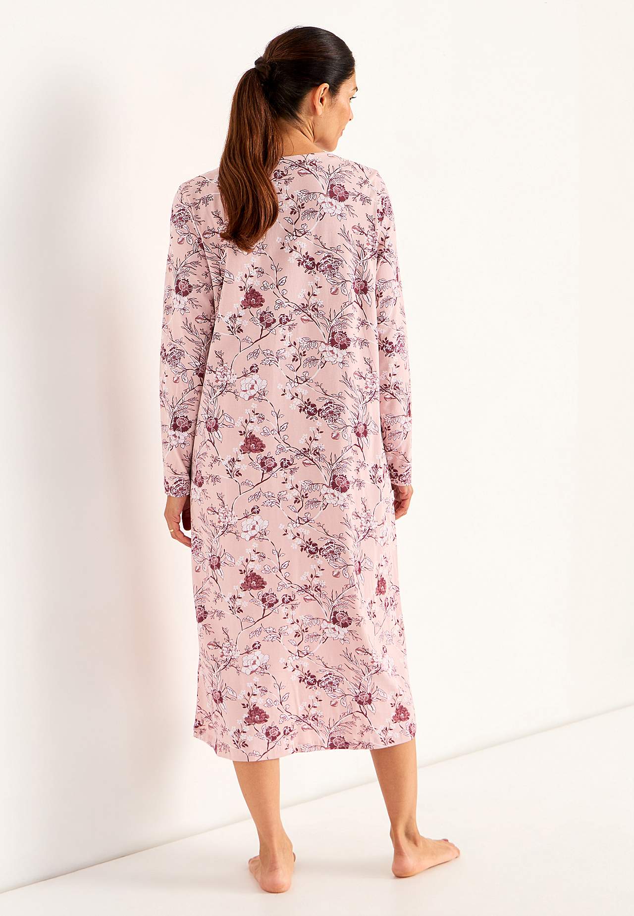 Bloemige nachtjurk met lange mouwen