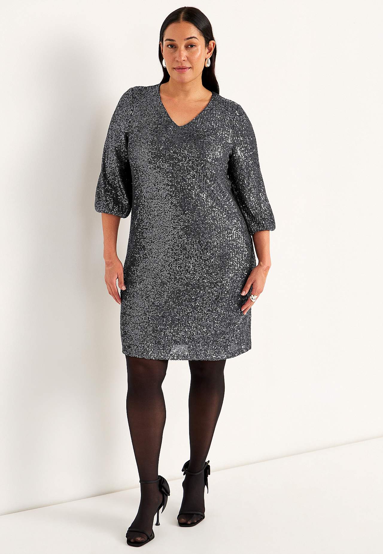 Pailettenjurk met een v-hals