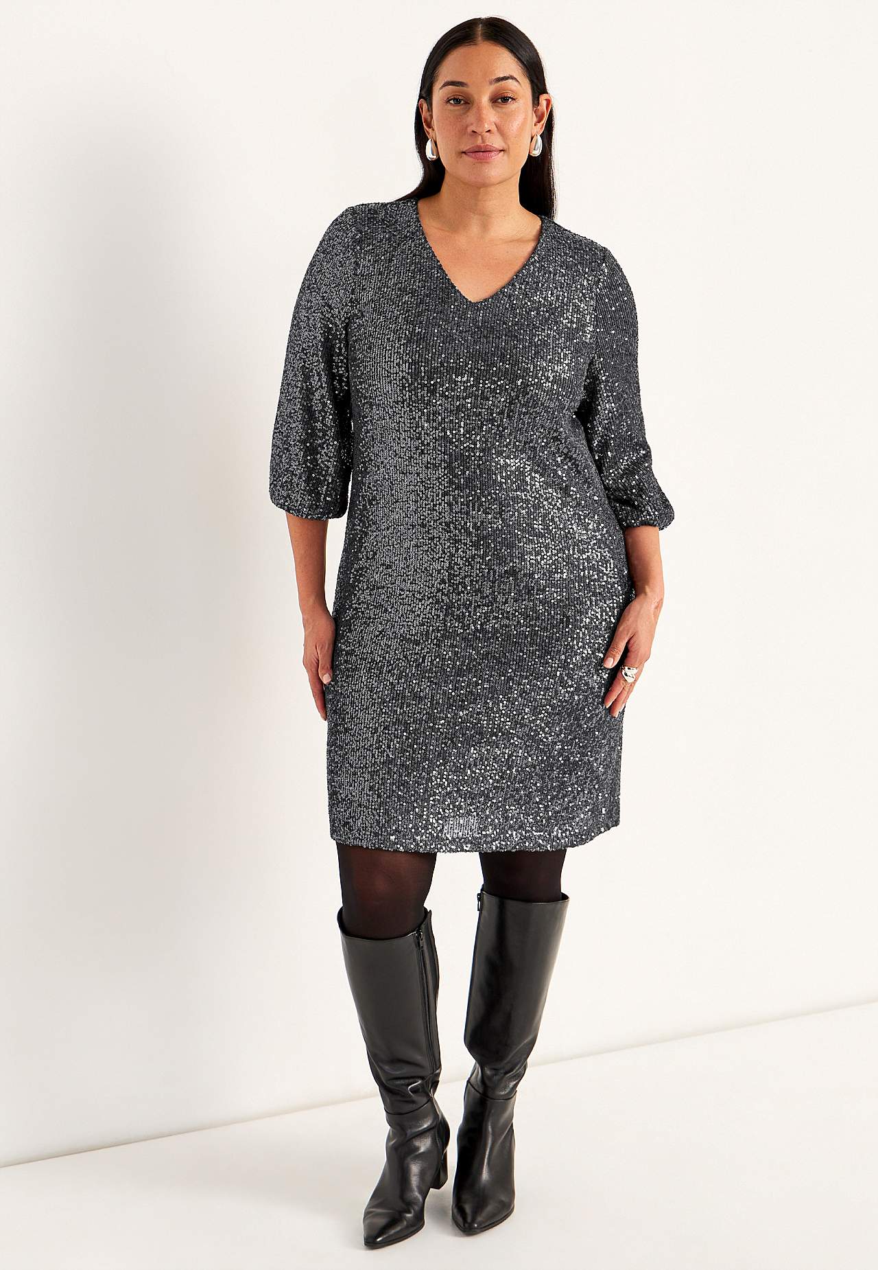 Pailettenjurk met een v-hals