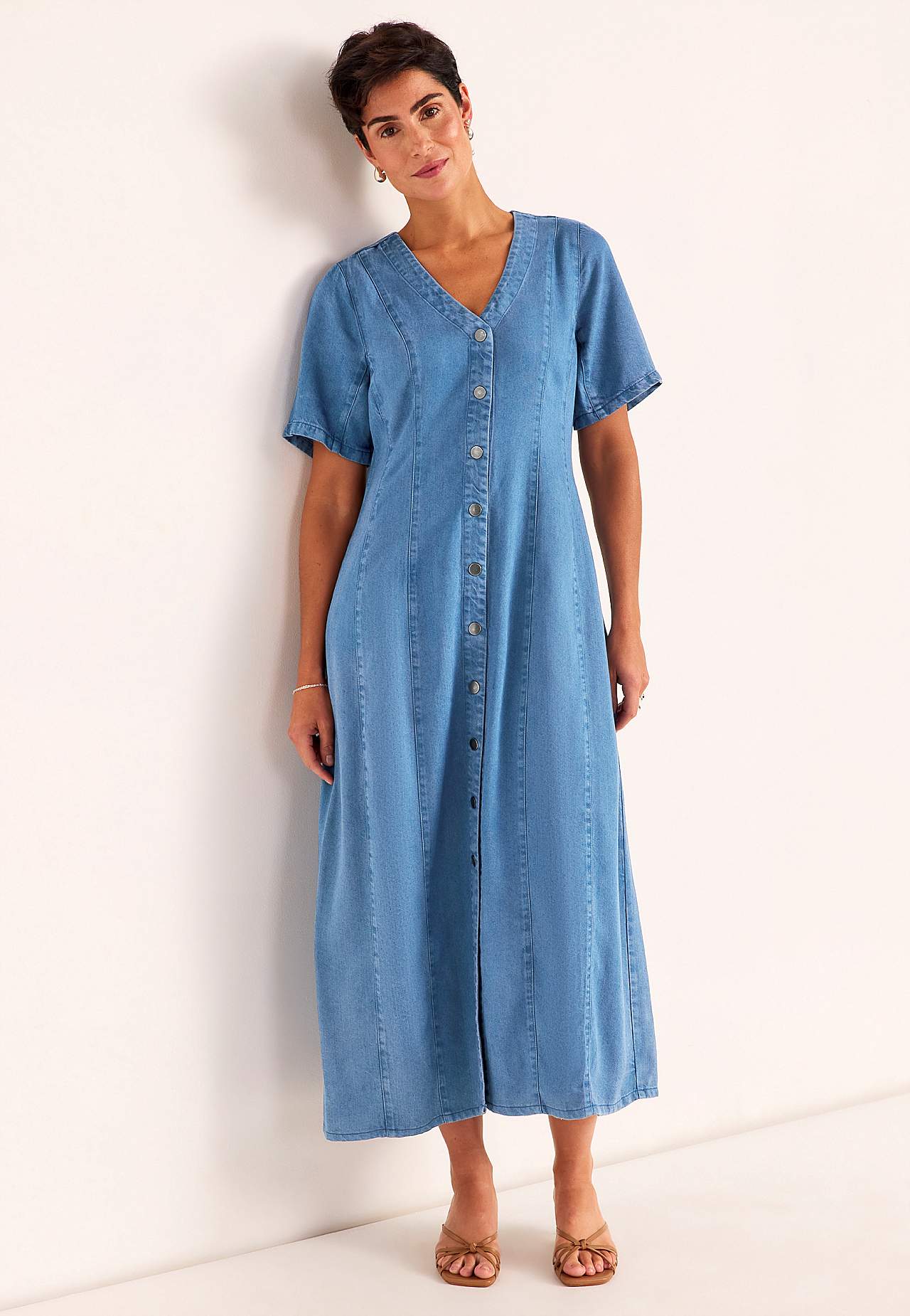 Ultra-zachte Premium denim jurk met knoppen