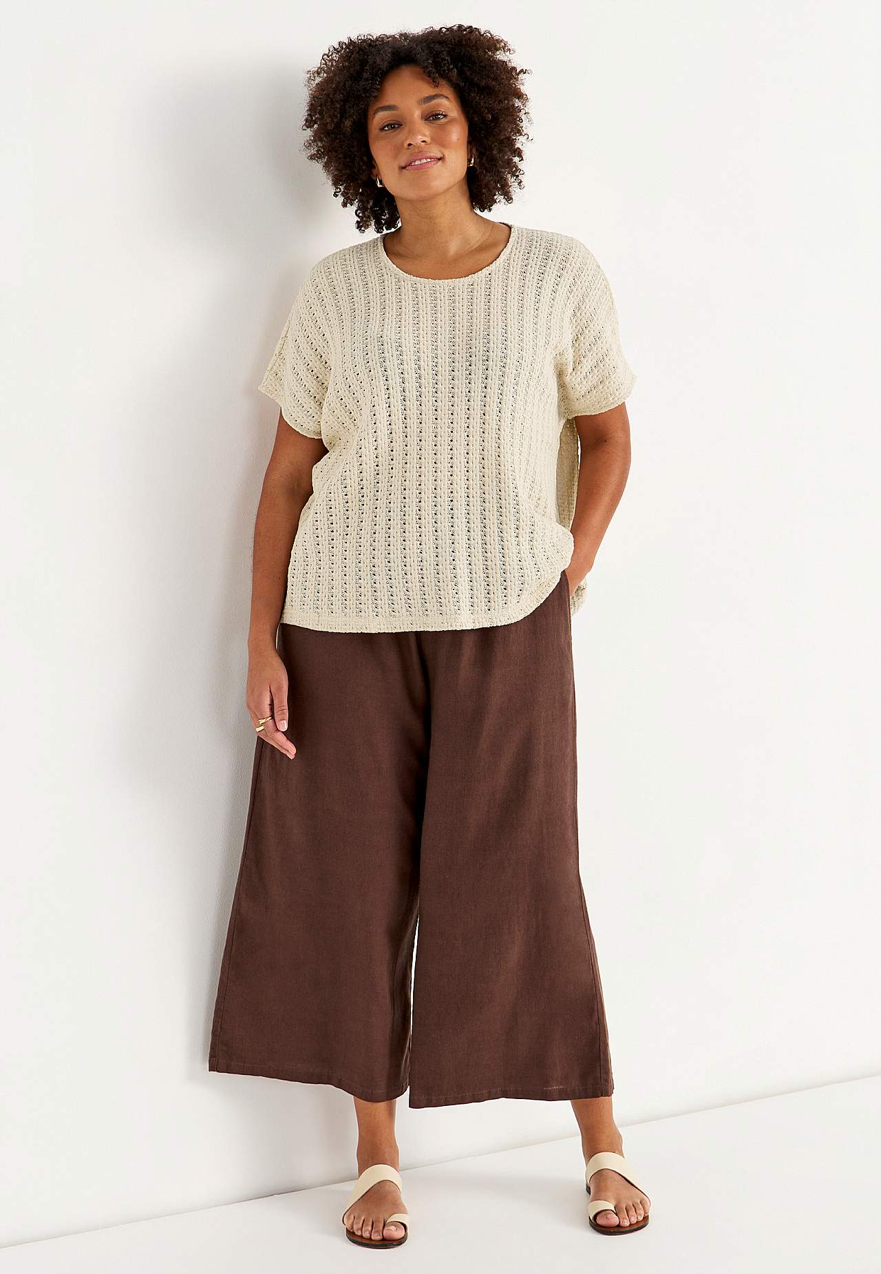 Jersey-topje met gatenpatroon