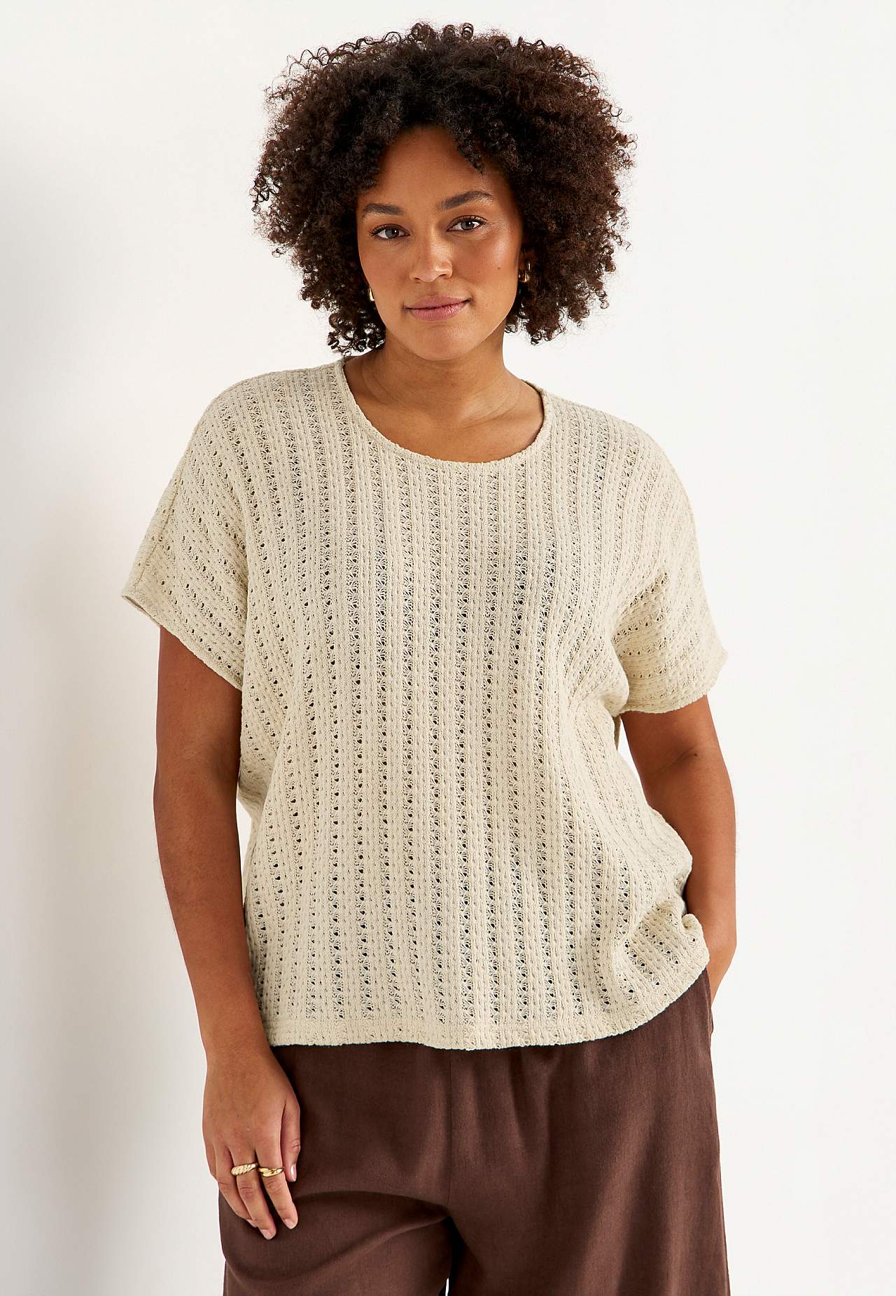 Jersey-topje met gatenpatroon