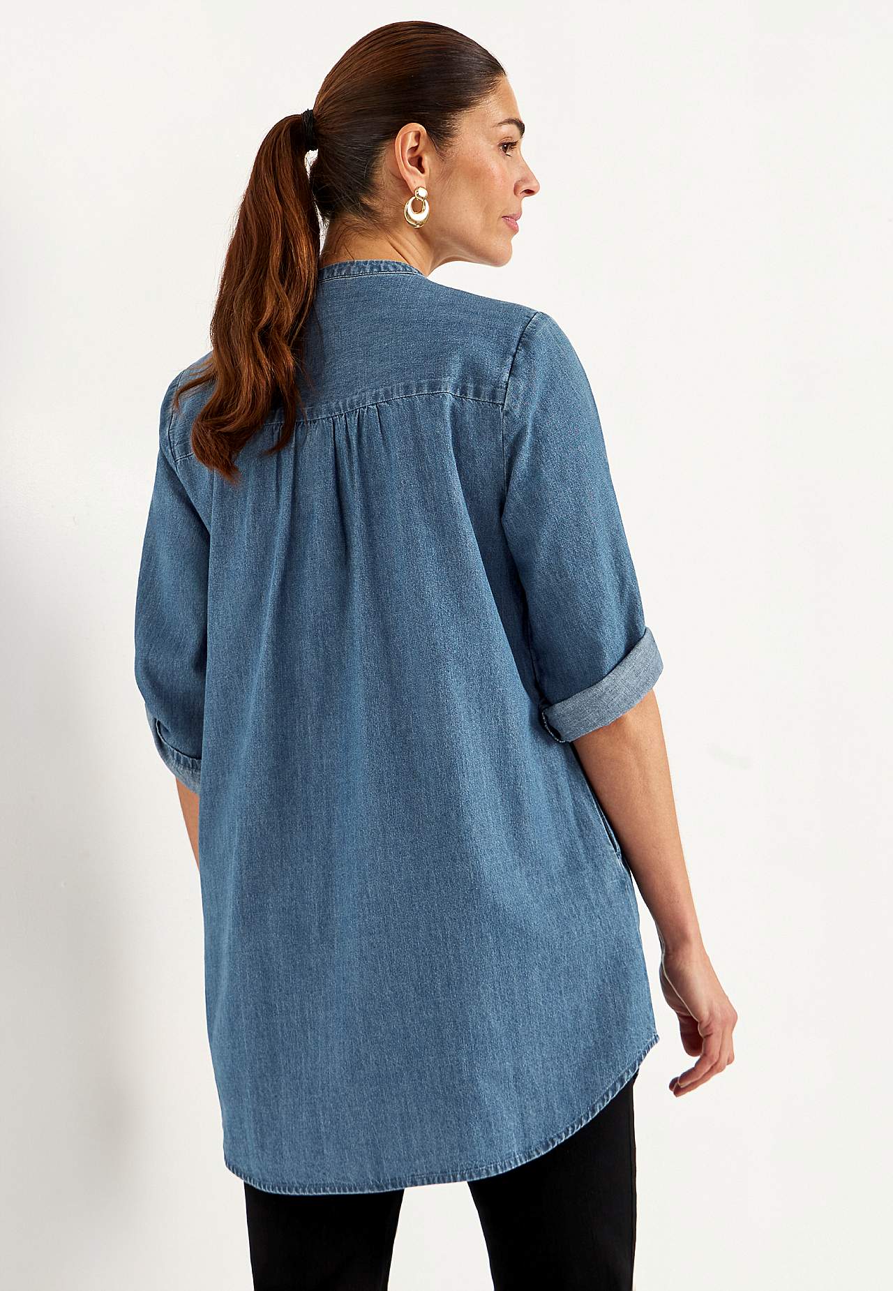 Luchtige tuniek van lichte denim met zakken