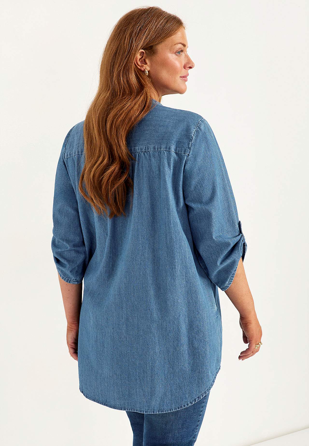 Luchtige tuniek van lichte denim met zakken