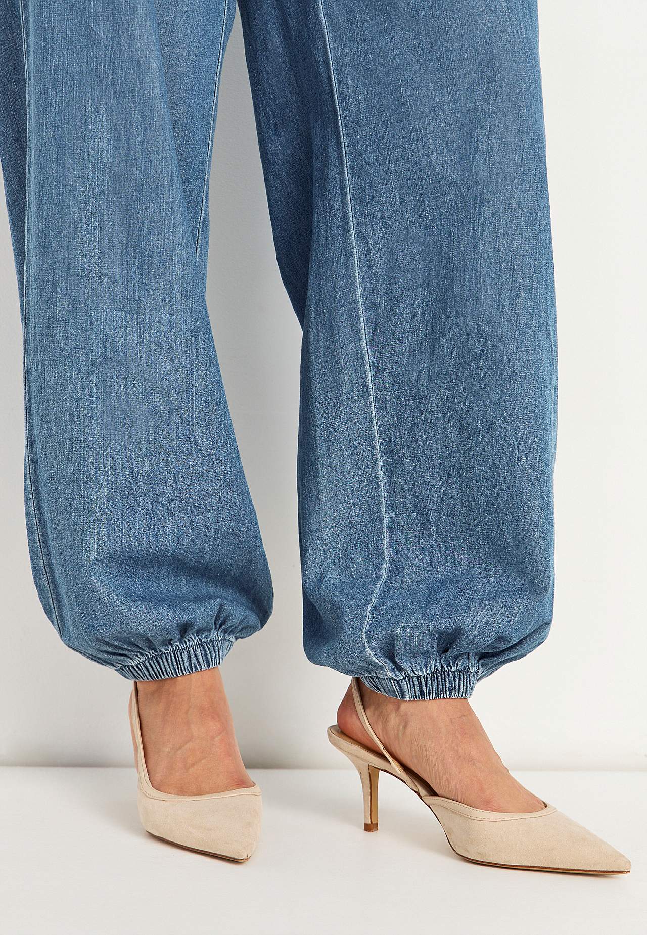 Broek van lichte denim met hoge taille